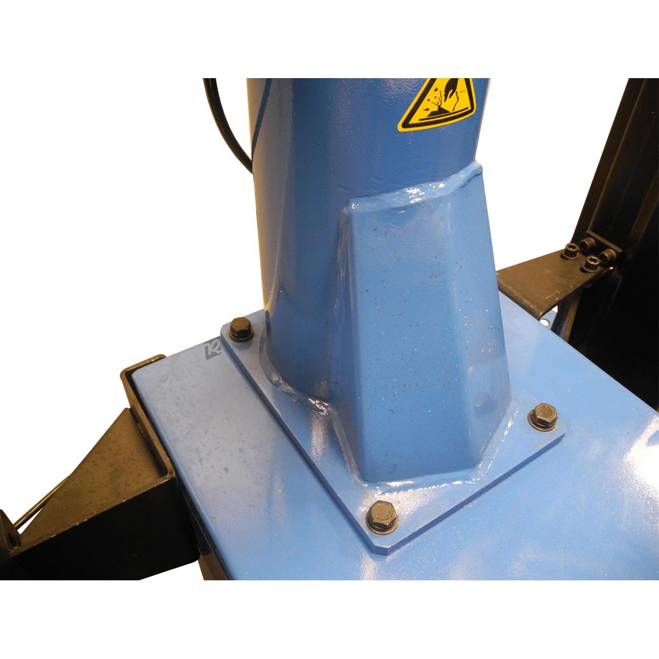 Triumph NTC950 Auto & Motorcycle Tire Changer Redline Stands