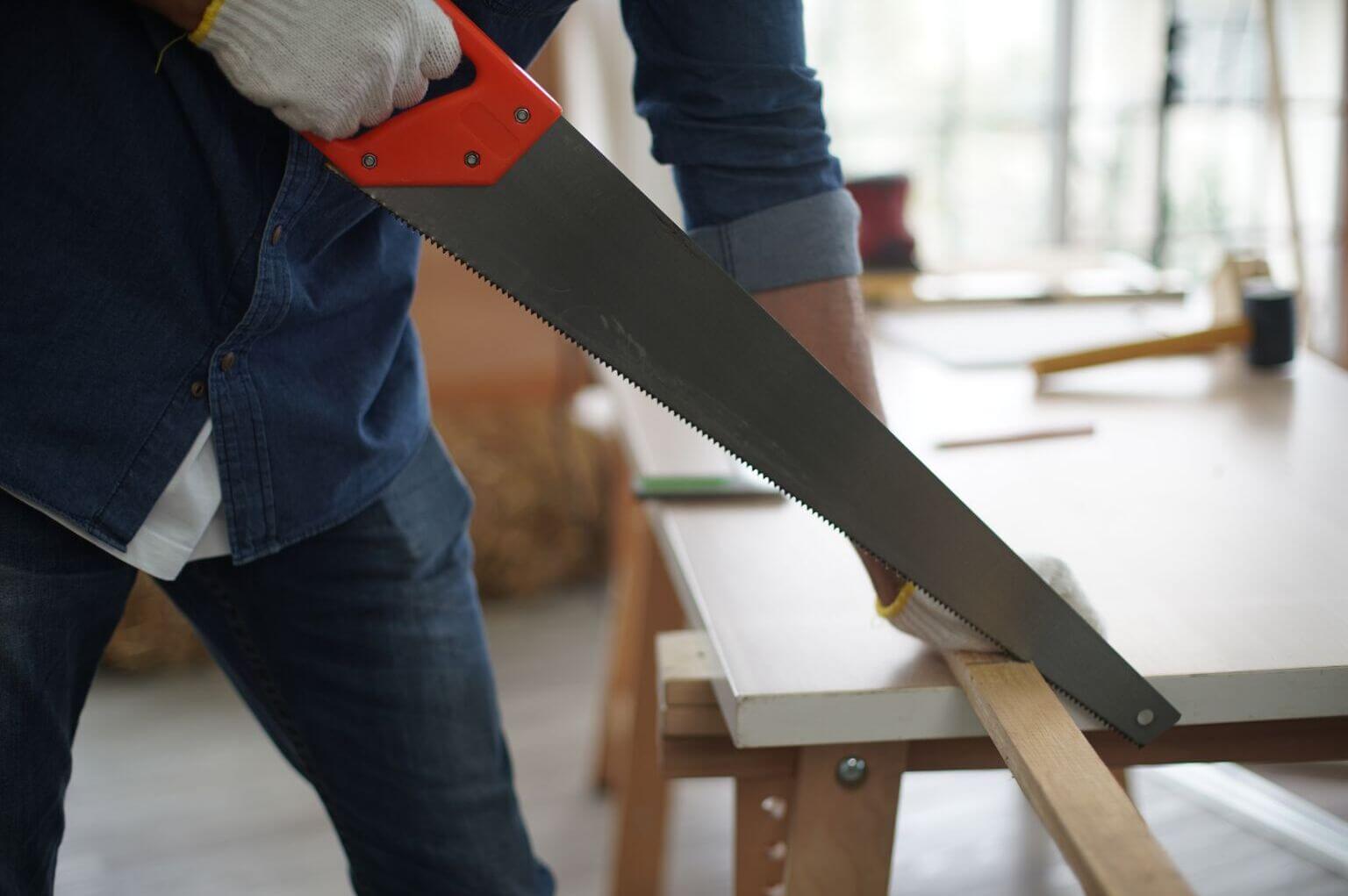 Handsaw