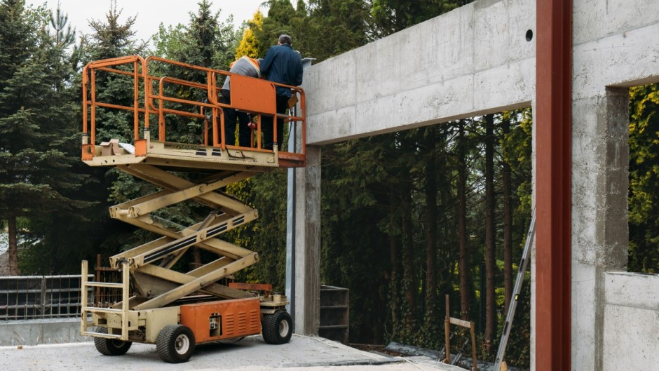 scissor lift 2 