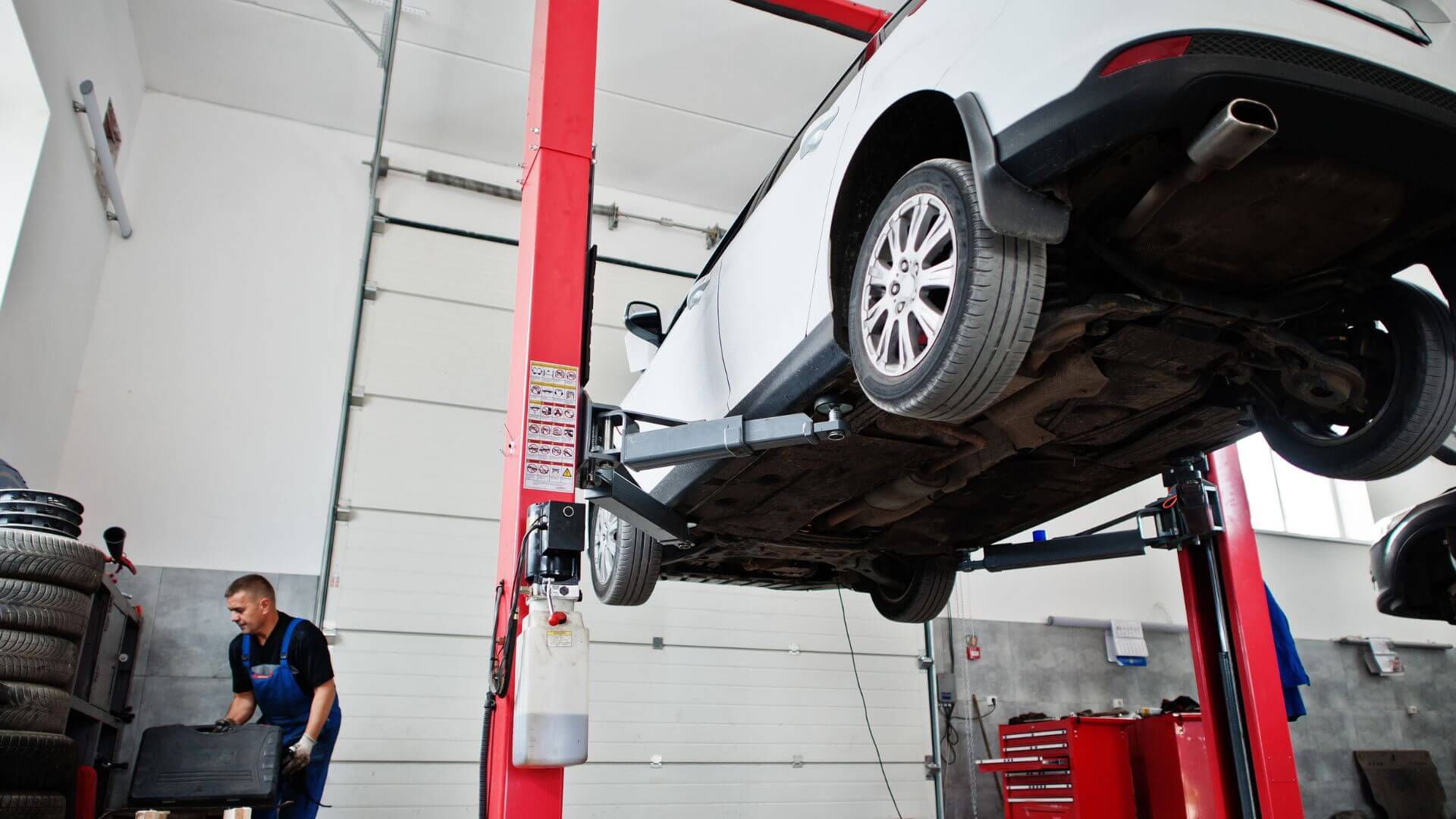two post car lift