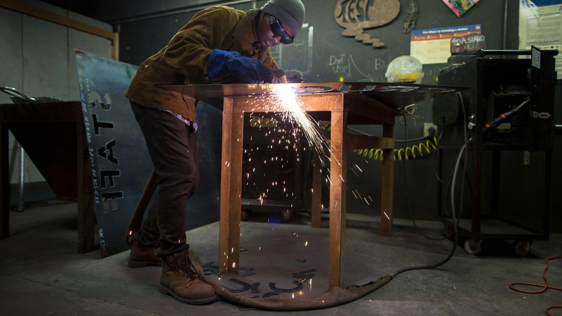 How To Choose The Best Welding Table